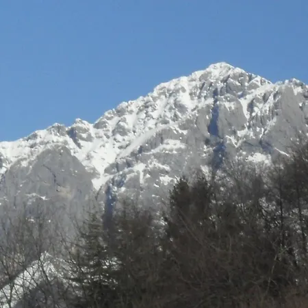 别墅 Between And Mountains 瓦尔博若纳